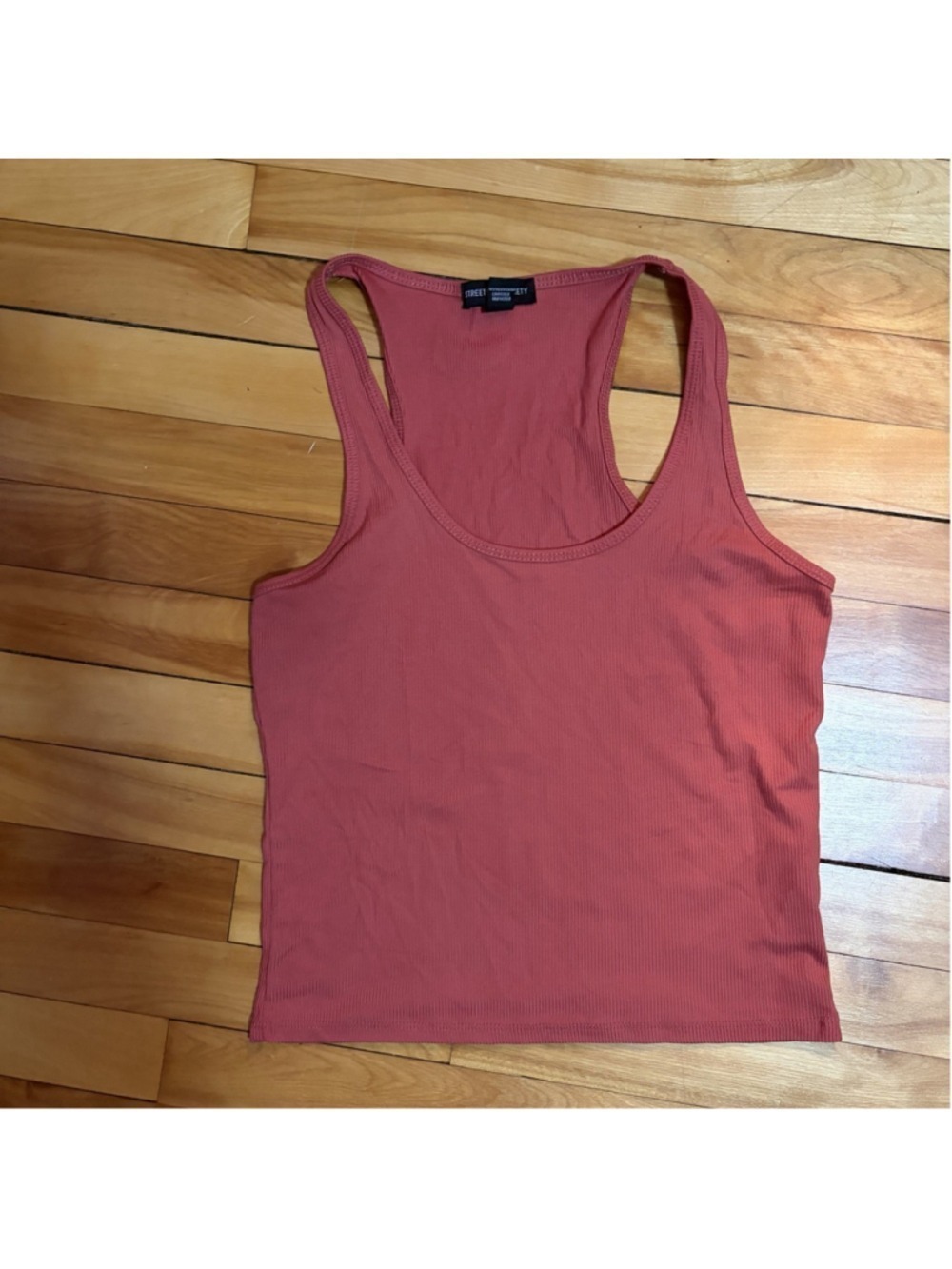 3 for $20 ✨ 3-Pack Ribbed Tank Tops Bundle - Size Large - Picture 4 of 5